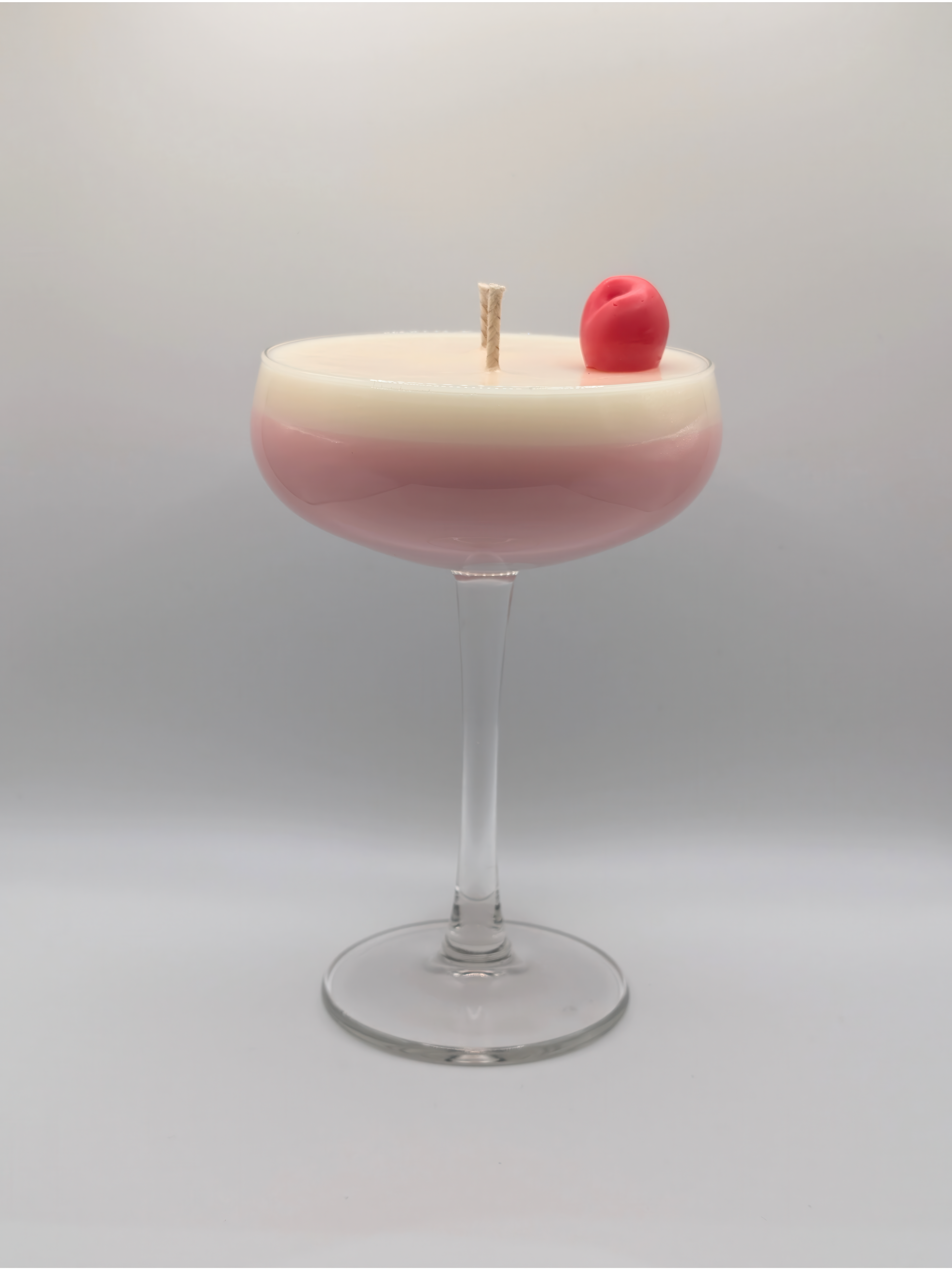 Handgemaakte Pink Lady Cocktail Kaars. Met frisse granaatappel en pruim geur