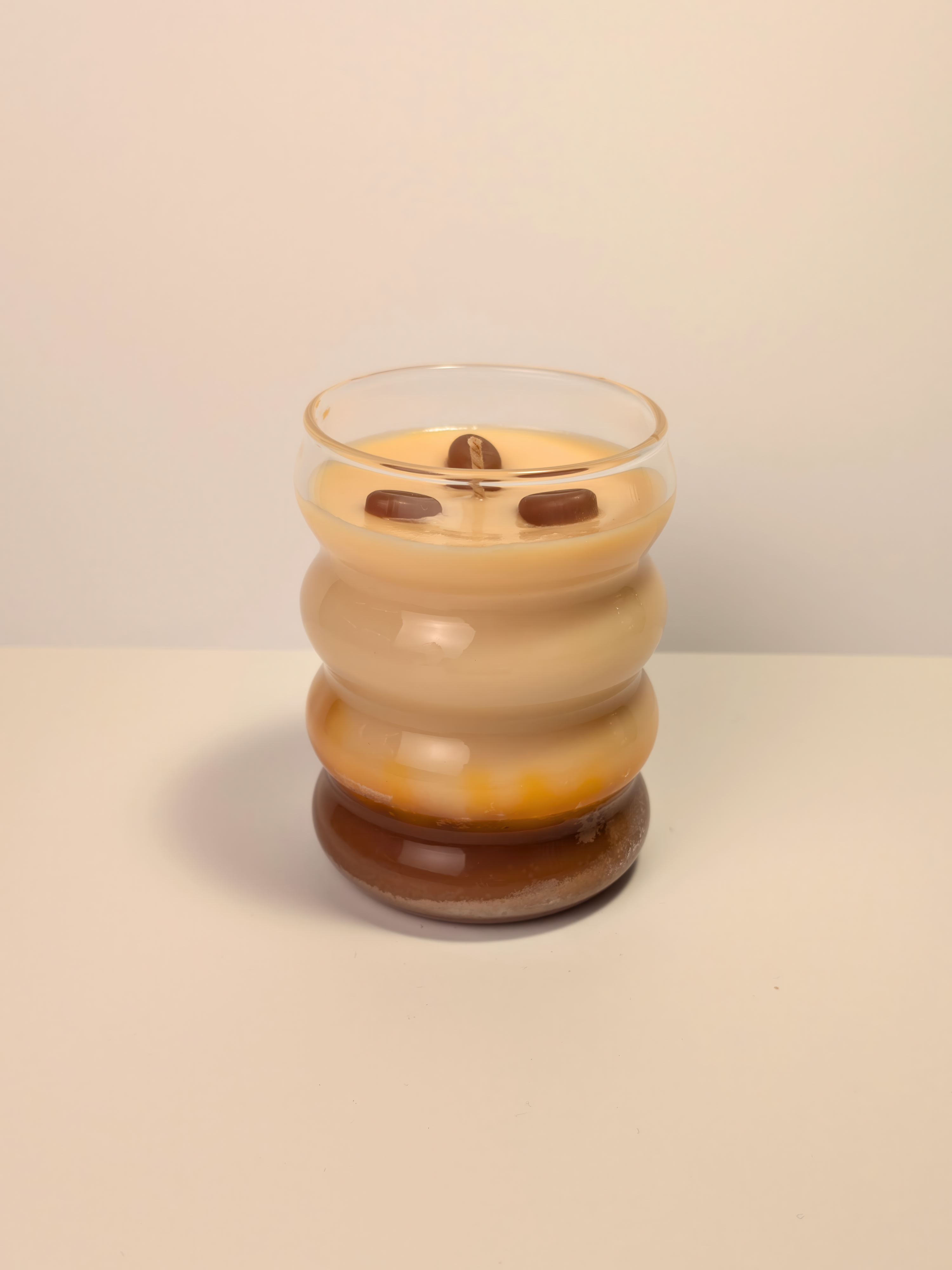 Handgemaakte Caramel Latte kaars. Sojakaars met heerlijke caramel geur